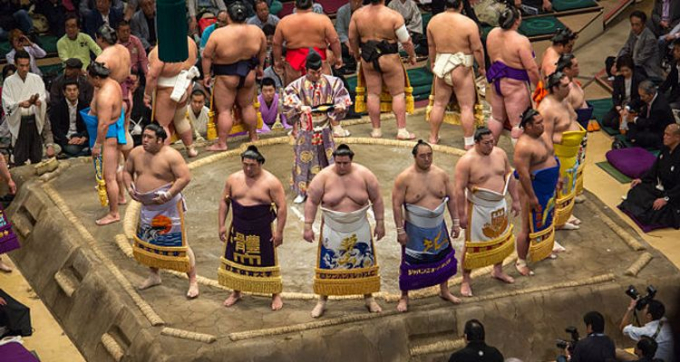 Sumo không chỉ là một môn thể thao truyền thống, mà còn là một phần của văn hóa truyền thống ở Nhật Bản. Ảnh: tsunagujapan