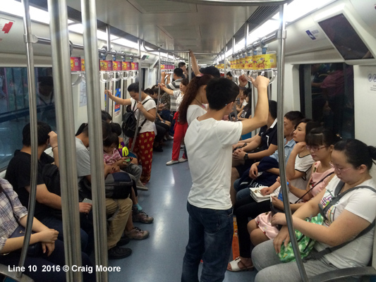 Ngày nay Bắc Kinh đã có hệ thống tàu điện ngầm hiện đại và quy mô nhất thế giới. Ảnh: THX