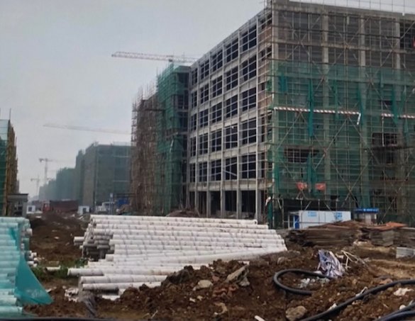 Khu phức hợp chăn nuôi lớn và hiện đại nhất thế giới của tập đoàn Muyuan Foods khởi công xây dựng từ tháng 3/2020 tại tỉnh Hà Nam (Trung Quốc) dự kiến sẽ hoàn thành trong năm nay. Ảnh: CRC