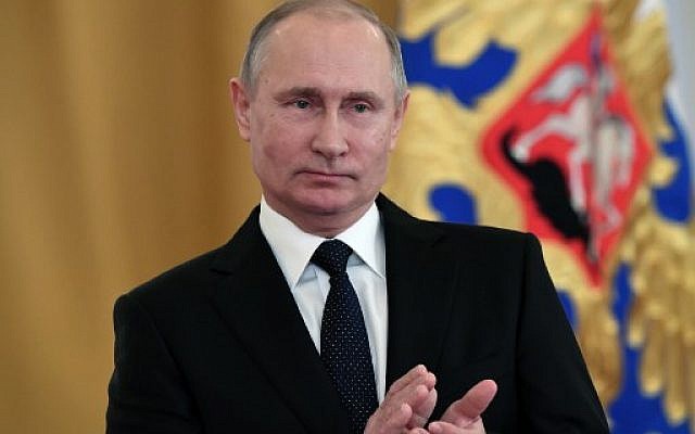 Tổng thống Nga Vladimir Putin tại diễn đàn ở St.Petersburg. Ảnh: ToI