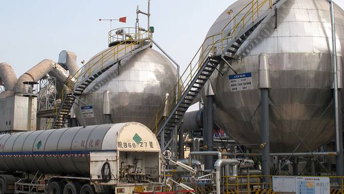 Carbon dioxide storage tanks are seen at a cement plant and carbon capture facility in Anhui province, China on Sep 11, 2019.  (Photo: REUTERS)