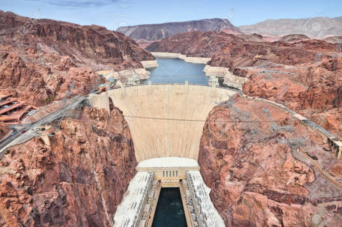 Hoover dam in United State- hydroelectric power station on the border of Arizona anhd Nevada. Photo: ST