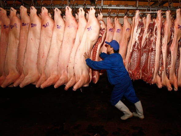 Nhập khẩu thịt lợn tại Trung Quốc được dự báo sẽ tăng lên 5,1 triệu tấn trong năm tới. Ảnh: Business Insider