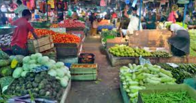 Sri Lanka cracks down on food hoarders as prices soar during economic crisis. Photo: Arab News