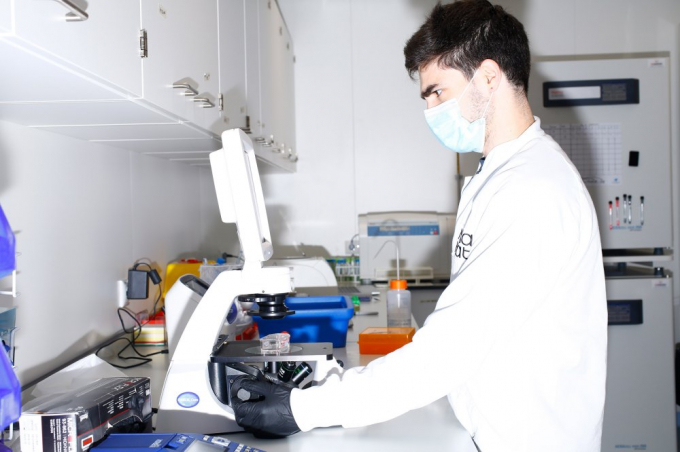 Mosa Meat has recruited a global team of lab technicians and biologists to develop, build and run its scaled-up operations. Rui Hueber, checks the health of recent cell samples. Photo: Ricardo Cases