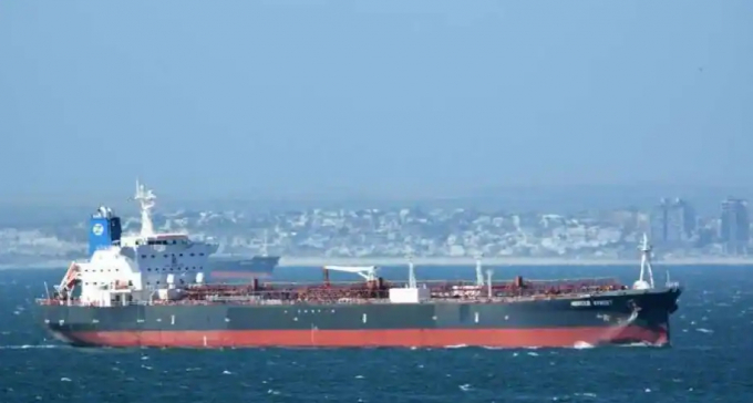 Tàu chở hàng phân bón của Trung Quốc được cho vẫn ở ngoài khơi Sri Lanka. Ảnh: RT.