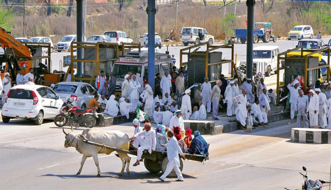  The farmers will have to redefine their stand. Photo: Tribune