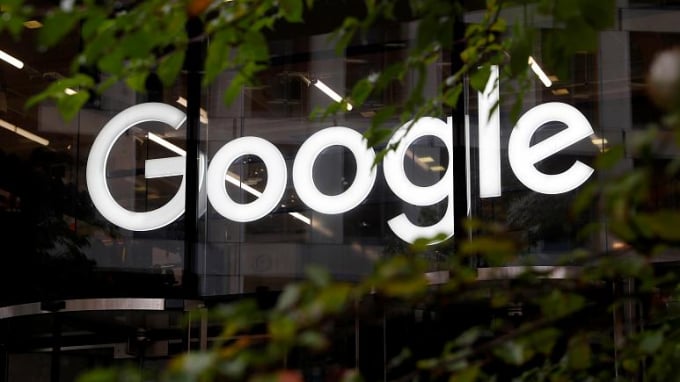 Lần đầu tiên Google bị giới chức Nga xử phạt số tiền khủng gần 100 triệu euro. Ảnh: AP