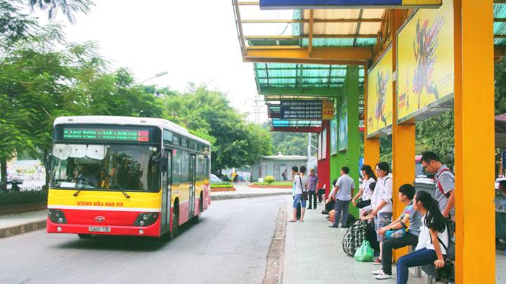 Hà Nội kết thúc giãn cách người đi phương tiện công cộng từ 0h ngày 8/3/2021