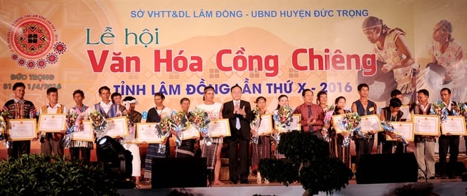 16-49-53_tro-bng-cn-nghe-nhn-cong-chieng-h-huu-net
