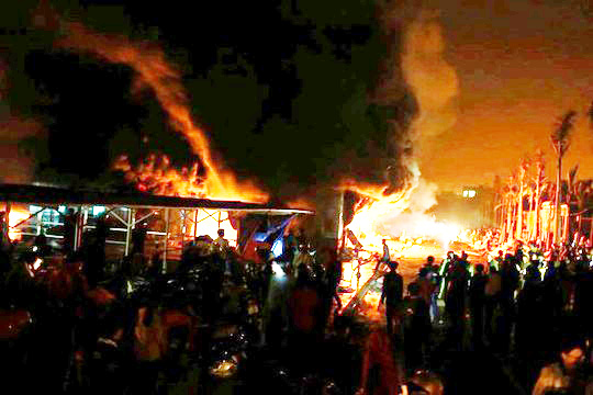 Cháy chợ phố Hiến trong đêm