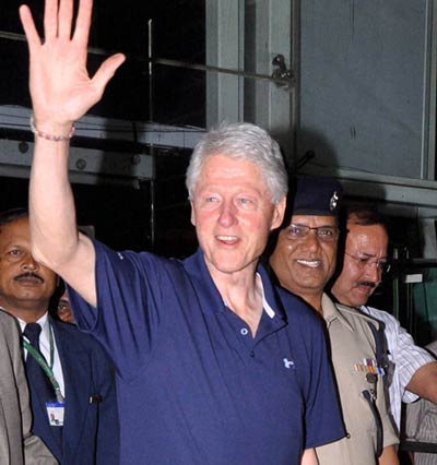 Cựu Tổng thống Mỹ Bill Clinton tại Ấn Độ vào hôm nay 16/7.