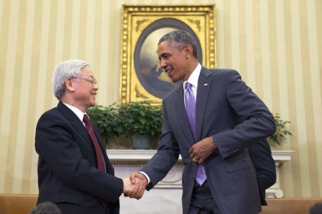 Tổng bí thư Nguyễn Phú Trọng bắt tay Tổng thống Mỹ - -Ảnh: Zimbio