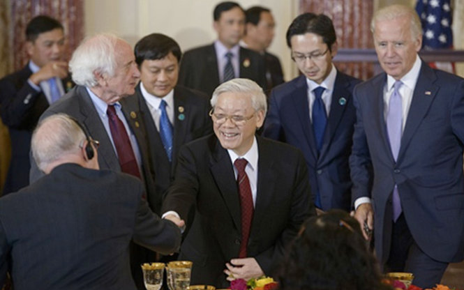 Sau cuộc gặp với Tổng thống Obama ở Nhà Trắng, Tổng bí thư Nguyễn Phú Trọng đã dự tiệc chiêu đãi do Phó tổng thống Mỹ Joe Biden chủ trì tại Bộ Ngoại giao - Ảnh: AFP