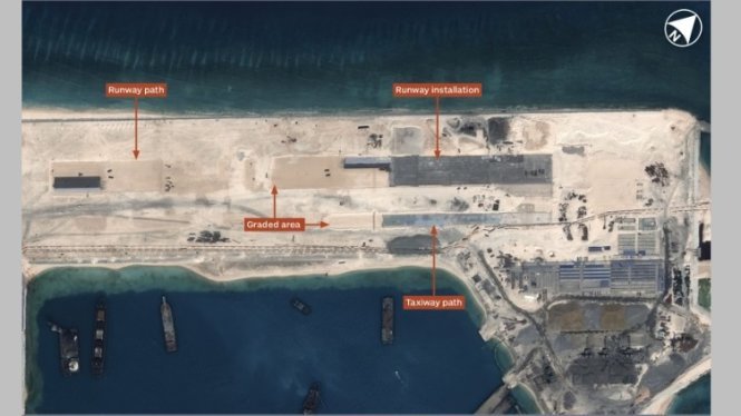 Phản đối Trung Quốc đưa máy bay quân sự xuống đá Chữ Thập 