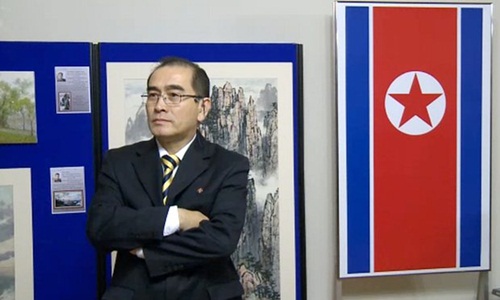 Ông Thae tại Đại sứ quán Triều Tiên ở tây London. Ảnh: AFP