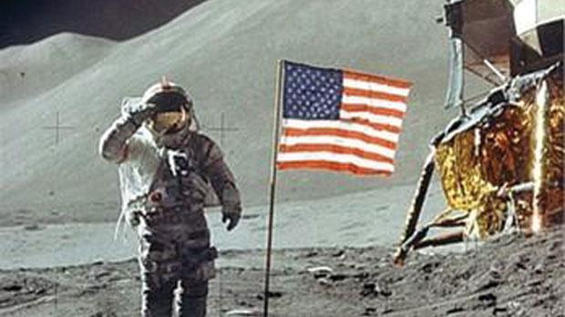 Gene Cernan từng góp công rất lớn để thực hiện thành công cột mốc vĩ đại của nhân loại là đặt chân lên Mặt Trăng.