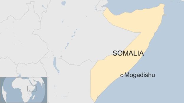   Hai vụ đánh bom liên tiếp xảy ra tại thủ đô Mogadishu của Somalia vào chiều ngày 14/10 giờ địa phương. (Đồ họa: BBC)  