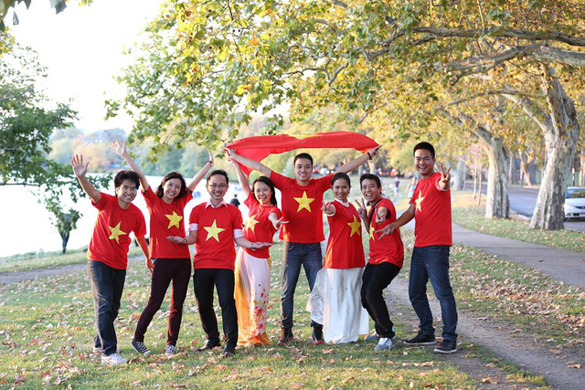   Mậu Tuấn rất tâm huyết với việc giúp các bạn trẻ Việt giàu đam mê, nhiệt huyết phát triển.  