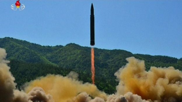 Hình ảnh vụ phóng tên lửa ICBM của Triều Tiên ngày 4/7. (Ảnh: Reuters)