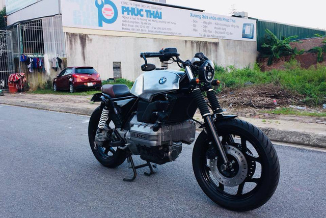 Cũng giống như các dòng ôtô hạng sang, các mẫu xe môtô phân khối lớn tại Việt Nam đều được khuyến cáo sử dụng xăng không chì có chỉ số octane từ 95 trở lên (xăng A95) dù hoàn toàn có thể yên tâm sử dụng xăng sinh học E5.