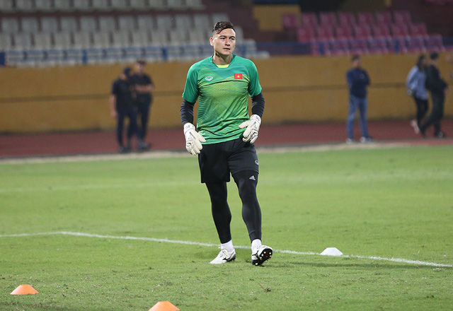   Văn Lâm đã giữ sạch lưới 3 trận đầu tiên ở AFF Cup 2018  