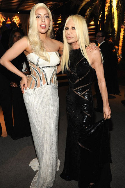 Lady Gaga cùng bạn thân - nhà thiết kế Donatella Versace
