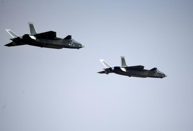 Máy bay chiến đấu J-20 của Trung Quốc được ra mắt mới đây (Ảnh: Reuters)