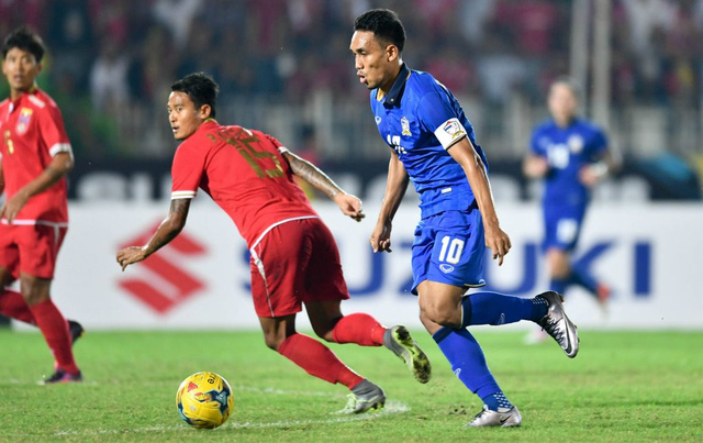 Teerasil Dangda ghi cả 2 bàn thắng trong chiến thắng 2-0 của Thái Lan trước Myanmar
