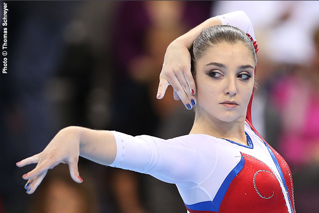 Ở mỗi kỳ Olympic, Aliya Mustafina đều là niềm hy vọng vàng của thể dục dụng cụ Nga. Cô đã gặt hái được rất nhiều thành công trong sự nghiệp. Ở tuổi 21, Aliya Mustafina đang có tất cả: tài năng, sự nghiệp và vẻ đẹp…