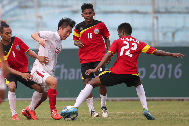   Các cầu thủ U19 Việt Nam bỏ lỡ khá nhiều cơ hội - Ảnh: Gia Hưng  
