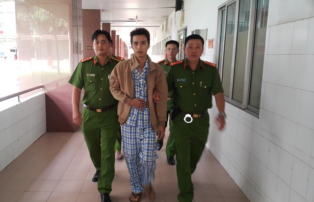Cơ quan điều tra đã tống đạt định khởi tố bị can và bắt tạm giam 4 tháng đối tượng Cao Tấn Đạt  để điều tra về hành vi giết người