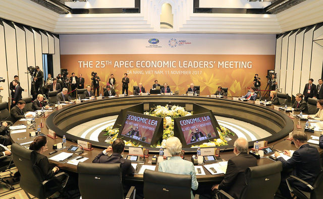 Quang cảnh phòng họp kín của các lãnh đạo các nền kinh tế APEC. (Ảnh: Ban tổ chức APEC Việt Nam 2017)