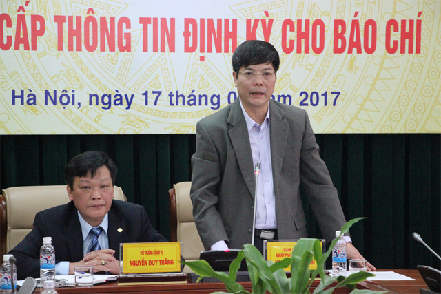 Ông Nguyễn Tiến Thành, Chánh Văn phòng Bộ Nội vụ thông tin về hiện tượng cả nhà làm quan mà báo chí phản ánh.