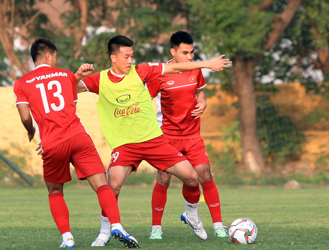 Quang Hải trở lại tập luyện cùng đội tuyển Việt Nam - Ảnh 12.