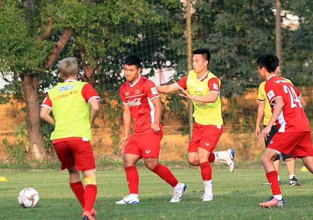 Quang Hải trở lại tập luyện cùng đội tuyển Việt Nam - Ảnh 13.