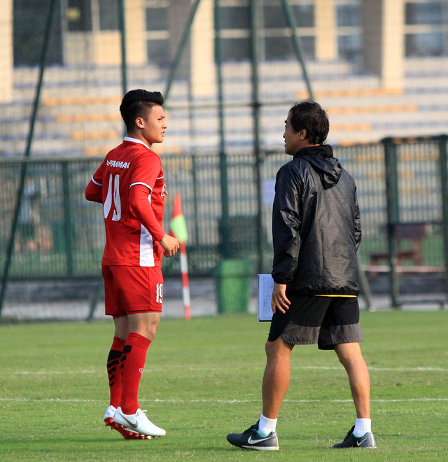 Quang Hải trở lại tập luyện cùng đội tuyển Việt Nam - Ảnh 4.