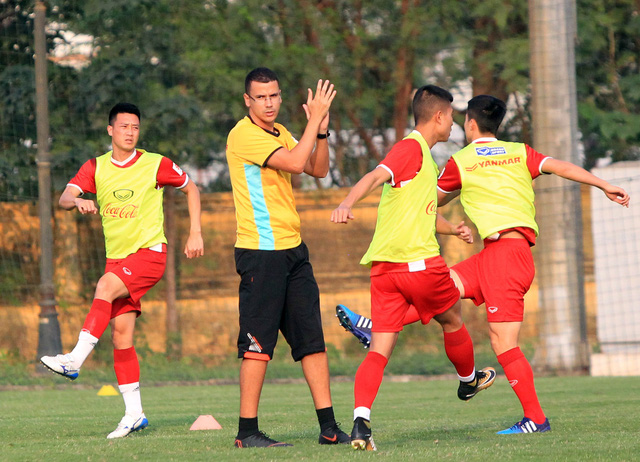 Quang Hải trở lại tập luyện cùng đội tuyển Việt Nam - Ảnh 8.