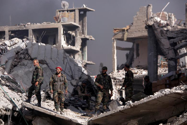 Tuy nhiên, các cuộc giao tranh cũng biến Damascus thành bãi chiến trường với cơ sở hạ tầng bị tàn phá nặng nề.