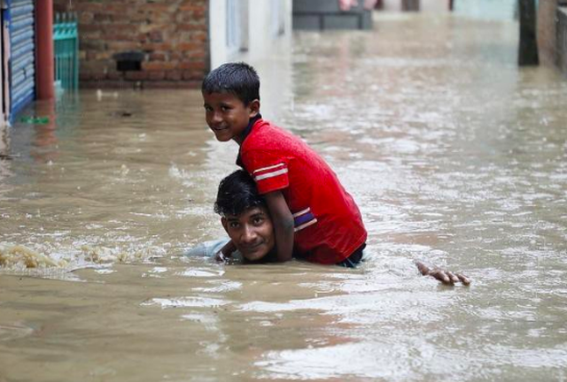 13 du khách Việt Nam bị kẹt trong mưa lớn và sạt lở đất tại Nepal - 2