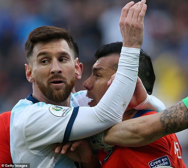 Messi nhận thẻ đỏ, Argentina nhọc nhằn giành hạng ba Copa America - 7