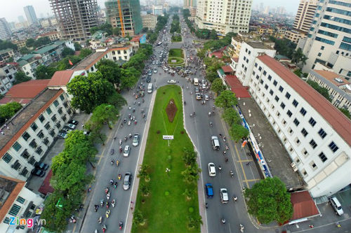 Hà Nội thay toàn bộ cây xanh trên đường đẹp nhất Việt Nam