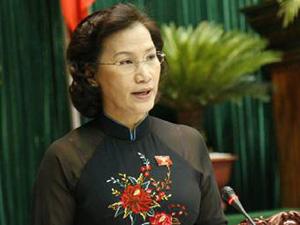Bộ trưởng LĐ-TB-XH Nguyễn Thị Kim Ngân trả lời chất vấn trước Quốc hội
