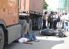 Tai nạn giao thông trên đường Nguyễn Hữu Cảnh