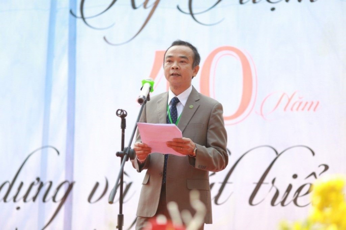 Ông Lưu Trọng Quang – Phó Giám đốc Sở TN&MT tỉnh Thanh Hóa, cựu sinh viên khóa 26 phát biểu chúc mừng nhân dịp kỷ niệm 40 năm thành lập Khoa Quản lý Đất đai. Ảnh: HVNN