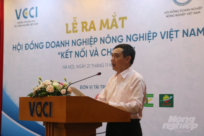 Ông Hà Văn Thắng, Chủ tịch Hội đồng Doanh nghiệp Nông nghiệp Việt Nam phát biểu tại buổi lễ. Ảnh: HG.