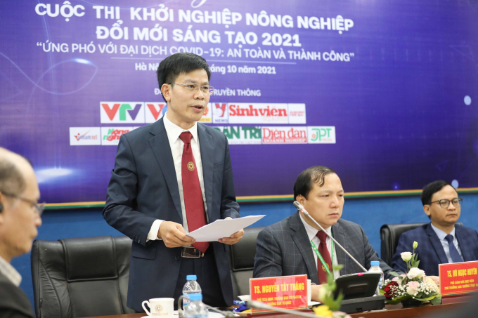 Ông Nguyễn Tất Thắng, Chủ tịch Công đoàn Học viện, Trưởng ban Tổ chức cuộc thi phát biểu tại buổi lễ. Ảnh: HVNN.