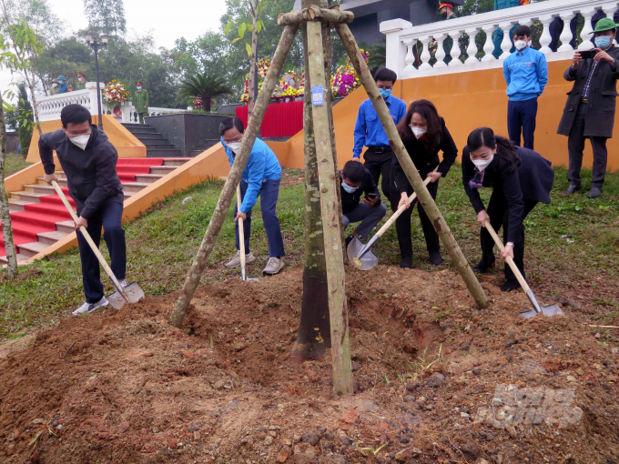 Trung ương Đoàn và tỉnh Thái Nguyên tổ chức phát động Tết trồng cây. Ảnh: ĐVT.