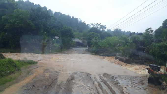 Ngầm Tân Long, xã Cốc Mỳ (huyện Bát Xát, Lào Cai) nước chảy xiết. Ảnh: H.Đ