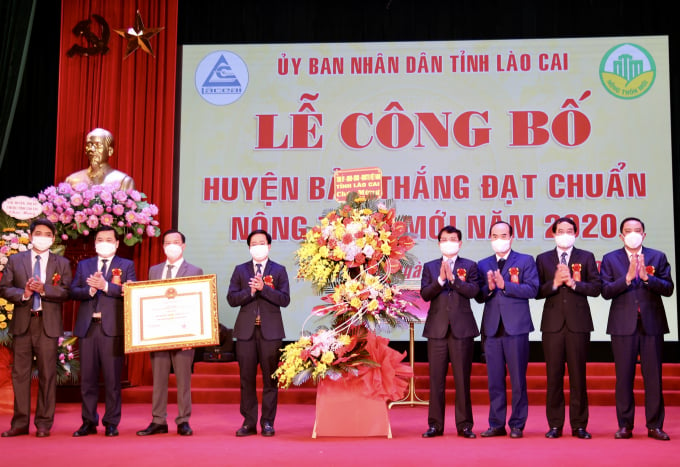 Tỉnh Lào Cai đón nhận quyết định của Thủ tướng Chính phủ công nhận huyện Bảo Thắng đạt chuẩn nông thôn mới năm 2020. Ảnh: H.Đ